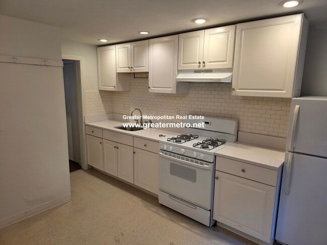 207 Salem St, Unit 4