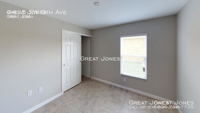 404 SW 3rd Ct in Cape Coral, FL - Foto de edificio - Building Photo