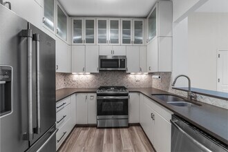1 Scarsdale Rd in Eastchester, NY - Building Photo - Building Photo