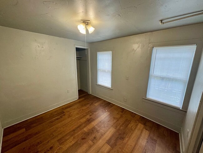 property at 1149 N McKinley Ave