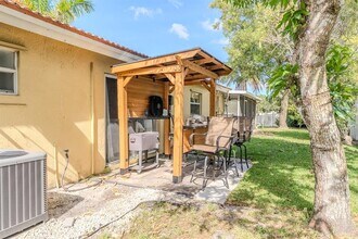 1334 NW 125th Terrace in Sunrise, FL - Building Photo - Building Photo