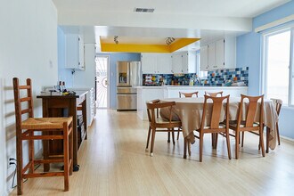 3509 Maplewood Ave, Unit House in Los Angeles, CA - Foto de edificio - Building Photo