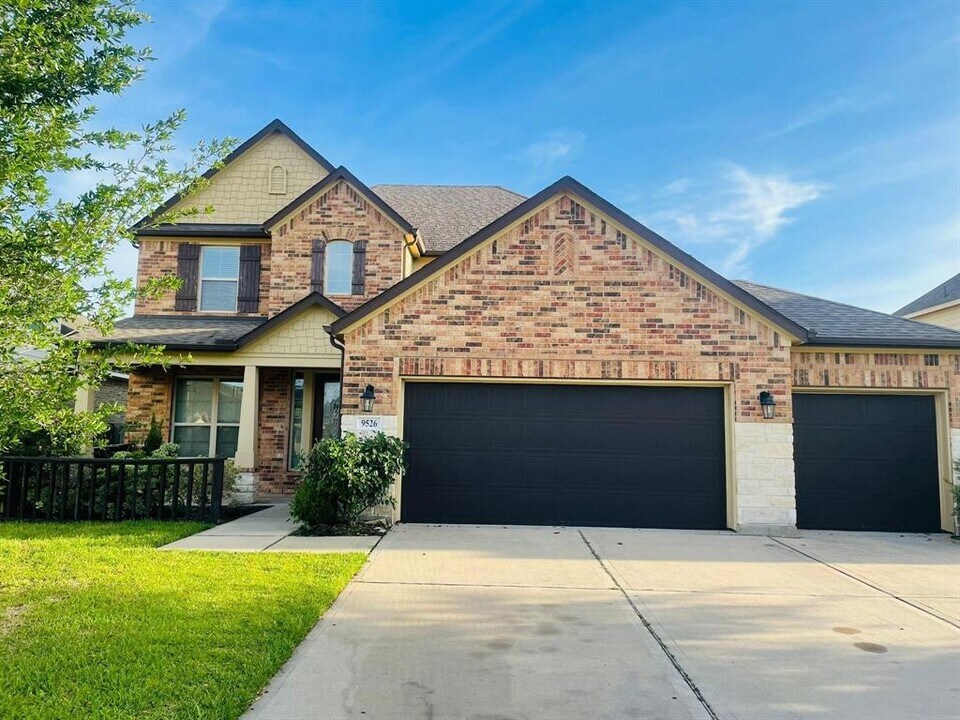9526 Bonbrook Bend Ln in Richmond, TX - Building Photo