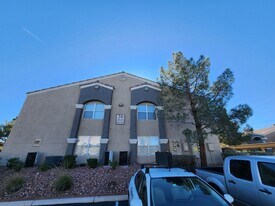 5055 W Hacienda Ave in Las Vegas, NV - Building Photo