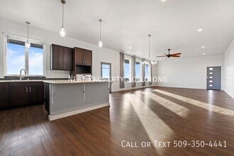 7458 Bouldercrest Rd NE in Moses Lake, WA - Building Photo - Building Photo