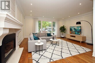 140 Wedgewood Dr in Toronto, ON - Building Photo - Building Photo