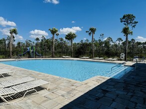 235 Morning Crk Wy in Callaway, FL - Foto de edificio - Building Photo