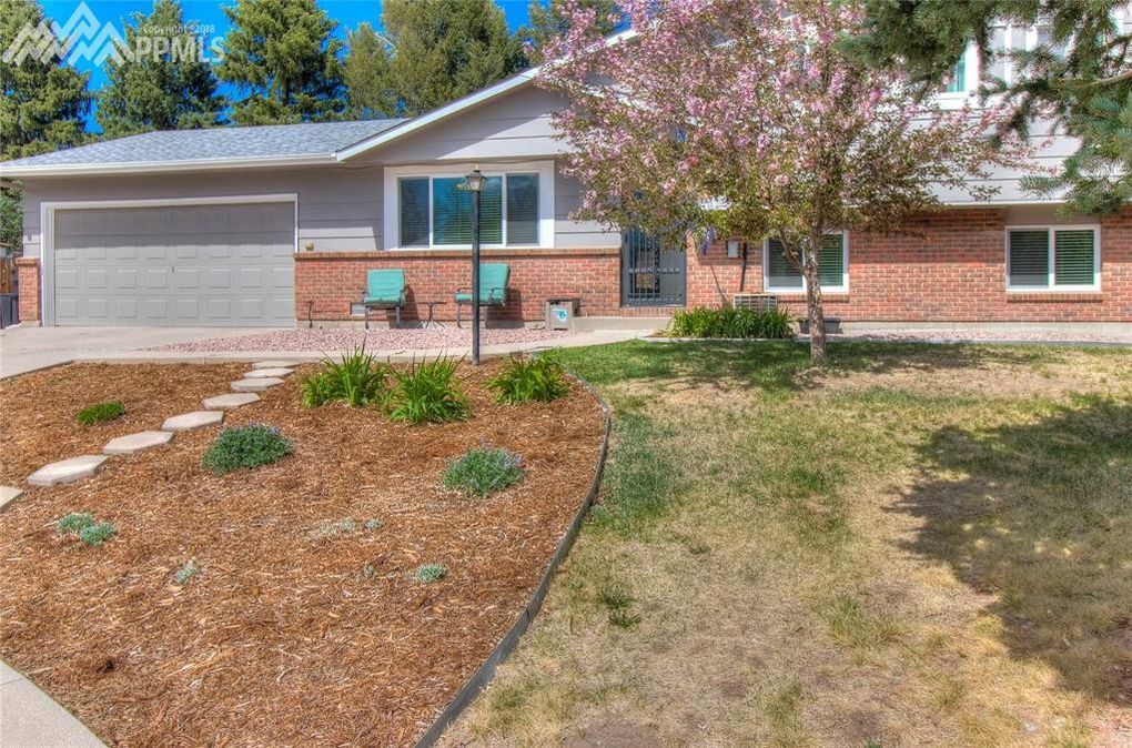 4784 Shadowglen Dr in Colorado Springs, CO - Building Photo