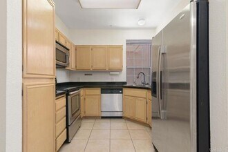 18614 Caminito Cantilena in San Diego, CA - Building Photo - Building Photo