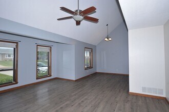 1603 Independence Rd in Rolla, MO - Building Photo - Building Photo