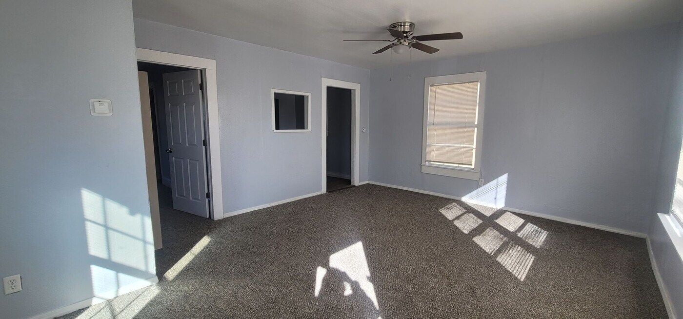 2204 S Pierce St in Amarillo, TX - Building Photo