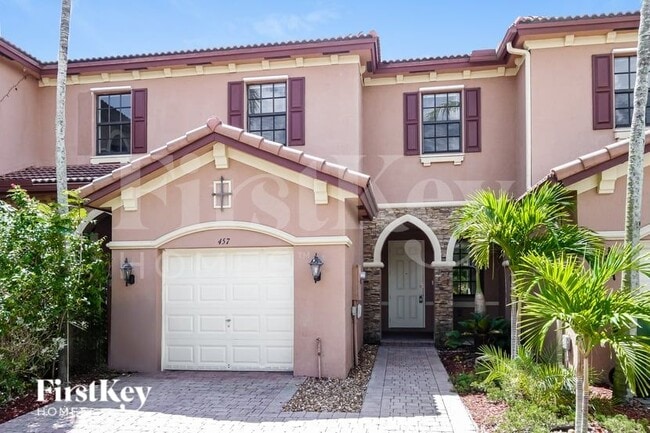 457 SE 37th Pl in Homestead, FL - Building Photo - Building Photo