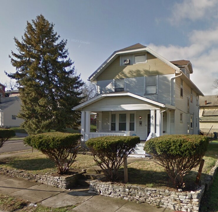 851 Wilfred Ave in Dayton, OH - Building Photo