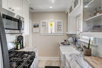2129 Dwight St in San Diego, CA - Building Photo - Building Photo