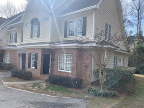 320 Glenburney Dr in Fayetteville, NC - Building Photo - Building Photo