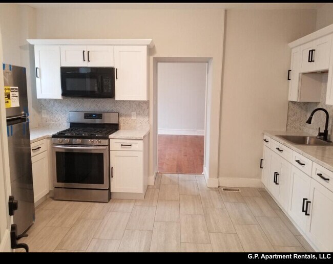 262 Revere Beach Pky Apartments and Nearby Chelsea Apartments For Rent