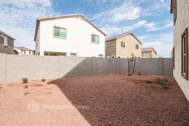 1240 E Palomino Way in Queen Creek, AZ - Building Photo - Building Photo