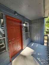 500 National Ave N in Bremerton, WA - Building Photo - Building Photo