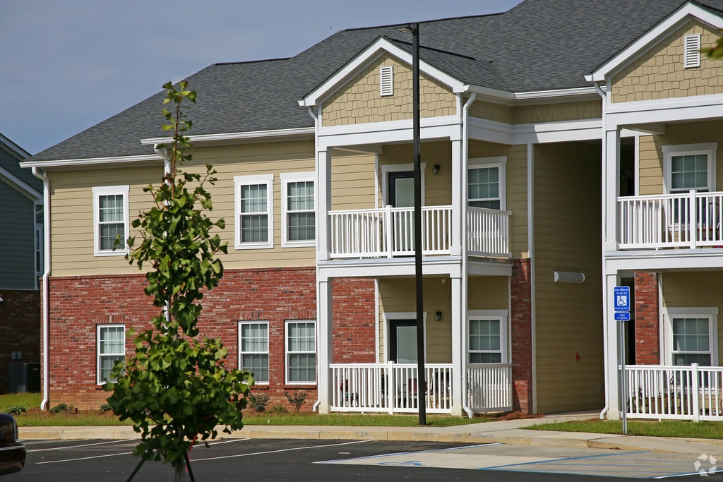 Peaks of Cornelia Apartments Cornelia, GA Apartments For Rent