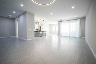 117 Brixton Ave in Henderson, NV - Building Photo - Building Photo