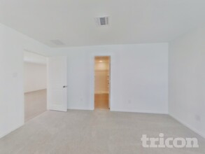 3072 Dawn Sound Dr in Park Row, TX - Building Photo - Building Photo