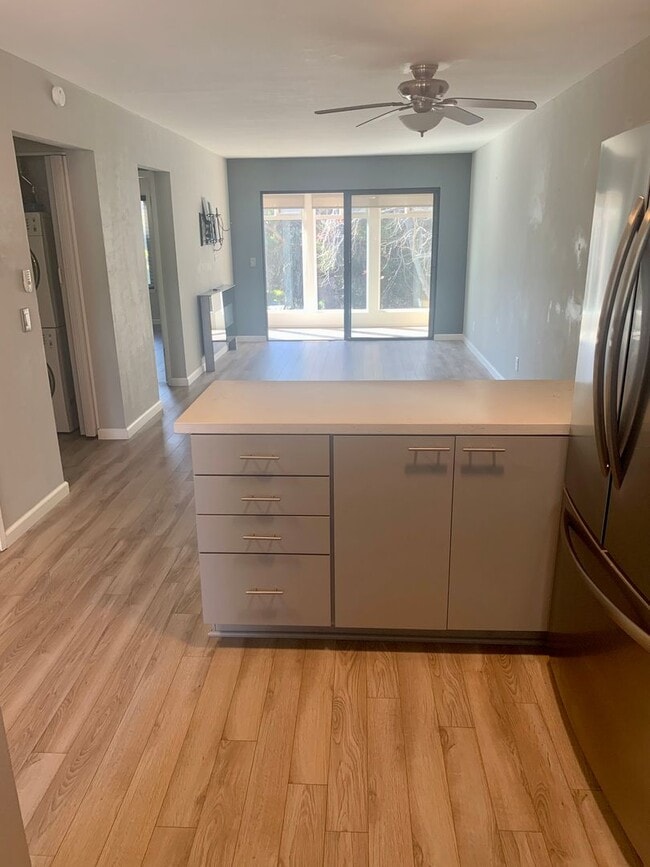 729 Bello St in Pismo Beach, CA - Foto de edificio - Building Photo