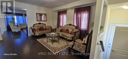 62 Mac Campbell Wy in Bradford West Gwillimbury, ON - Building Photo - Building Photo