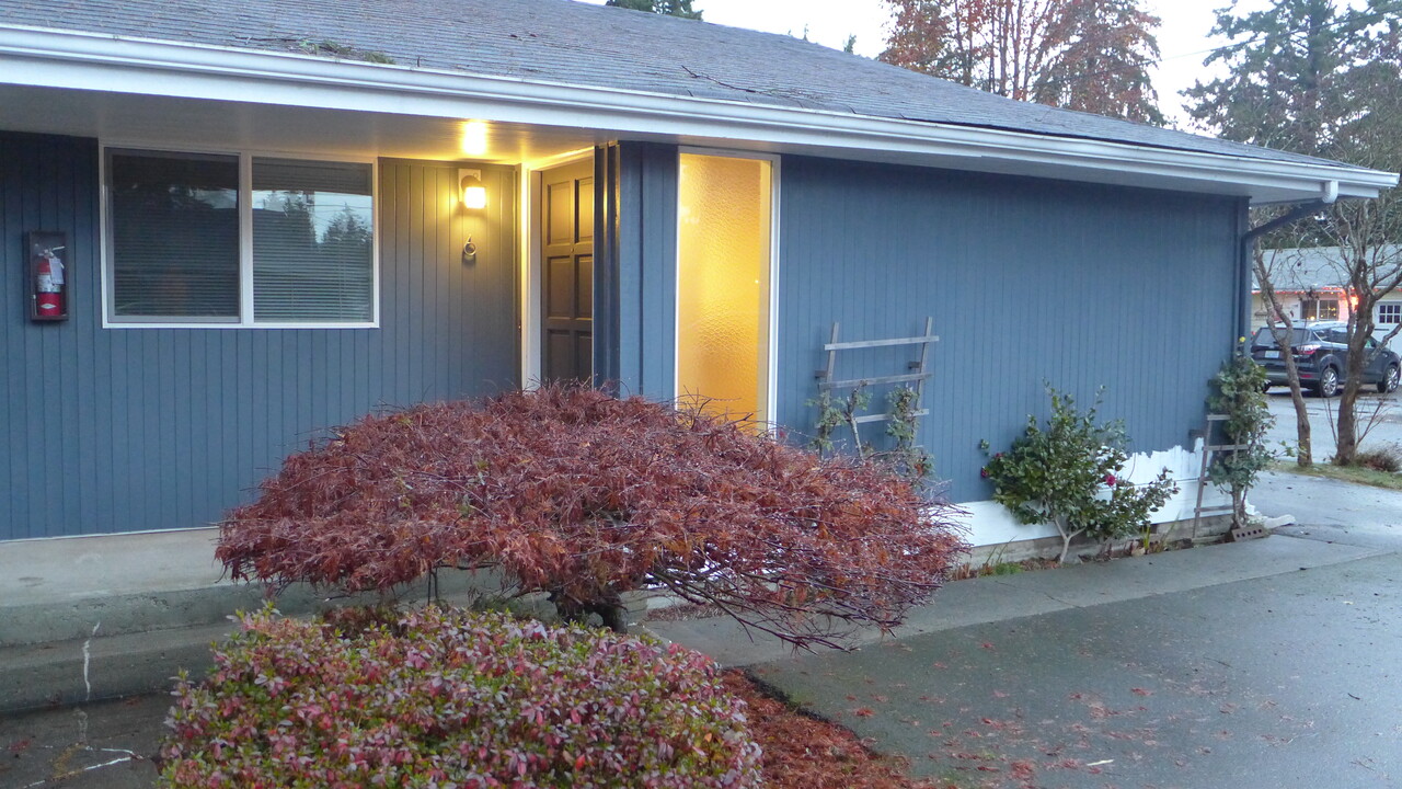 21016 80th Place West, Unit 6 in Edmonds, WA - Foto de edificio