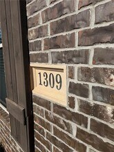 1309 W Gum St in Rogers, AR - Building Photo - Building Photo