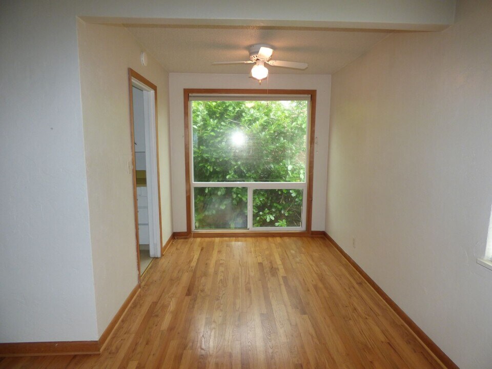 955 Fir St S, Unit 955 in Salem, OR - Building Photo