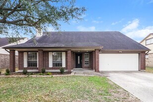 6026 Egypt Dr in Pasadena, TX - Building Photo