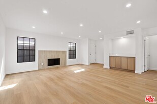 2541 Stoner Ave in Los Angeles, CA - Building Photo