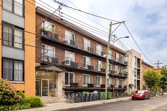 1375 La Fontaine Rue in Montréal, QC - Building Photo - Building Photo