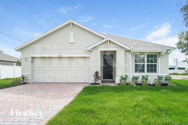 property at 1622 SW 27th St