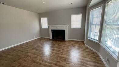 2316 Peyton Ave in Burbank, CA - Building Photo - Building Photo