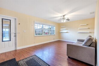 1824 SW 81st Way in Davie, FL - Building Photo - Building Photo