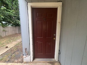 219 Fry St, Unit 7 in Denton, TX - Building Photo - Building Photo
