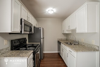 1317 Mathis Ferry Rd in Mount Pleasant, SC - Building Photo - Building Photo