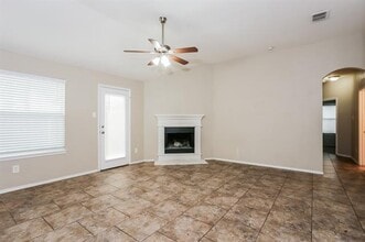 1723 Katrina Ln in Lancaster, TX - Building Photo - Building Photo