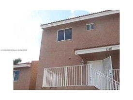 8170 NW 10th St in Miami, FL - Building Photo