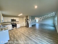 2709 W Kings Cyn Dr photo'