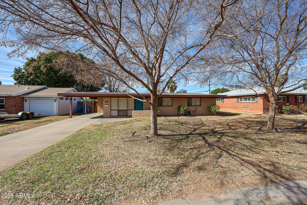 5536 North 19th Pl in Phoenix, AZ - Building Photo