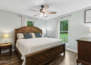 11723 W Beaver St in Jacksonville, FL - Foto de edificio - Building Photo