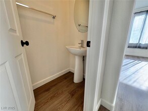 1837 Shining Elm Ct in North Las Vegas, NV - Building Photo - Building Photo