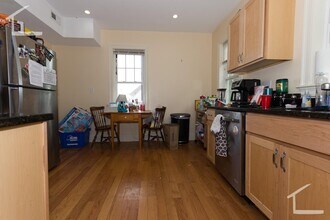 74 Brooks St in Boston, MA - Building Photo - Building Photo