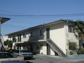 6901 Long Beach Blvd in Long Beach, CA - Building Photo - Building Photo