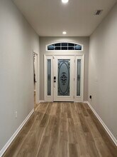 5676 Elsinore Way in Lakeland, FL - Building Photo - Building Photo