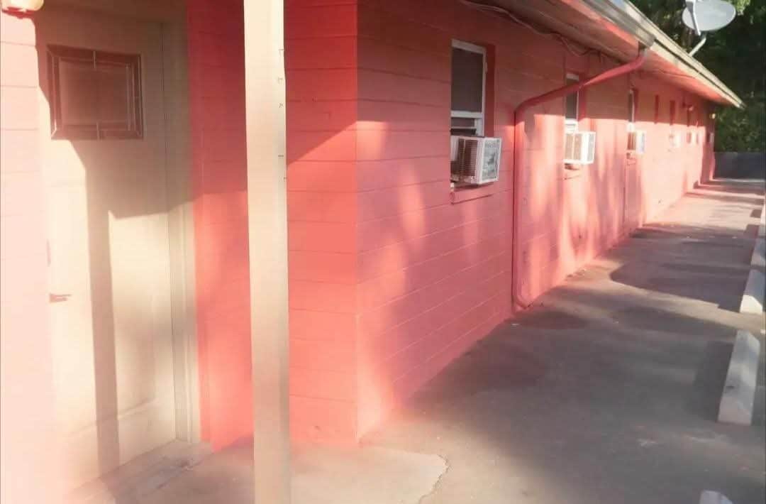 716 Orange Ave, Unit 9 in Daytona Beach, FL - Building Photo