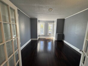 43 Methuen St in Lowell, MA - Building Photo - Building Photo