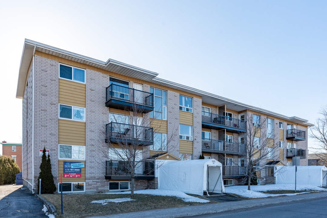 5201 De La Ballade St in Lévis, QC - Building Photo